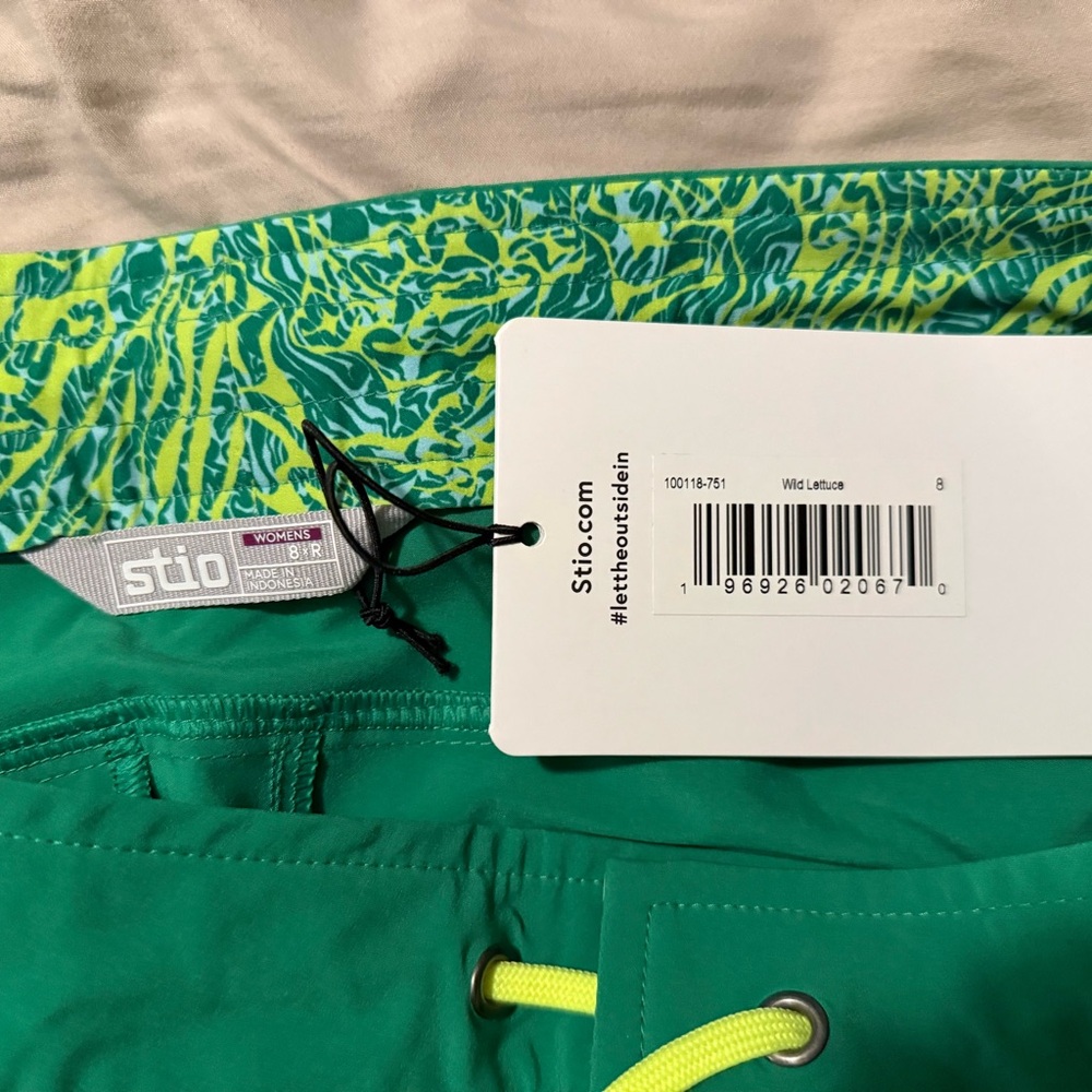 Stio Vibrant Green Pants with Yellow Accents - Picture 3 of 6